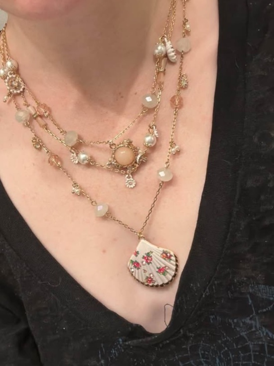 Betsey Johnson Jewelry - Betsey Johnson layered seashell necklace